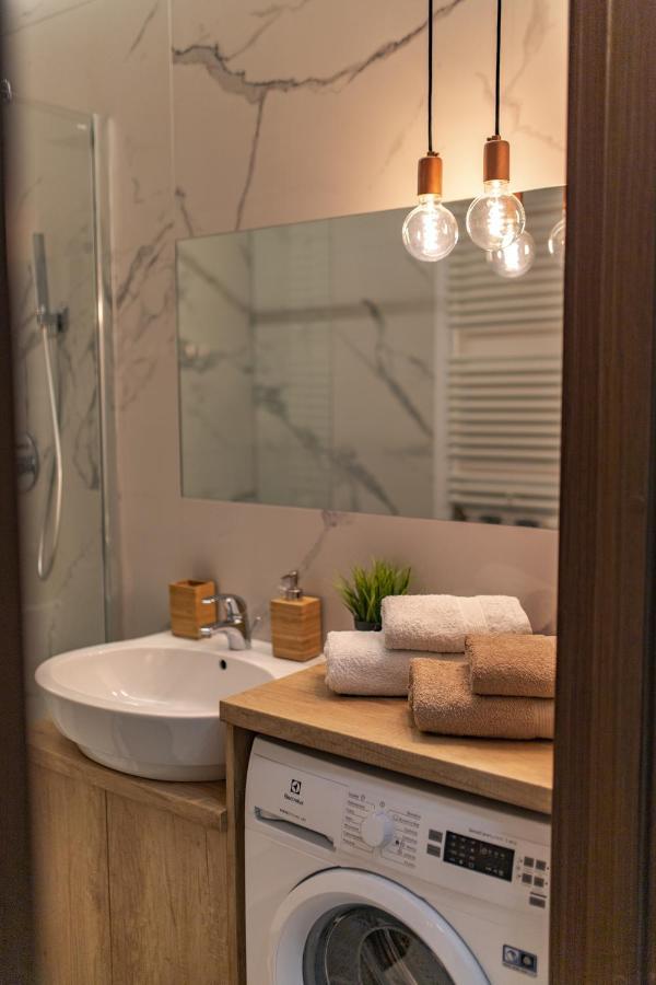 Apartament "Zacisze" Z Tarasem 奥斯特罗达 外观 照片